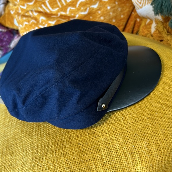 Navy blue pleather rim cute hat - Picture 6 of 16